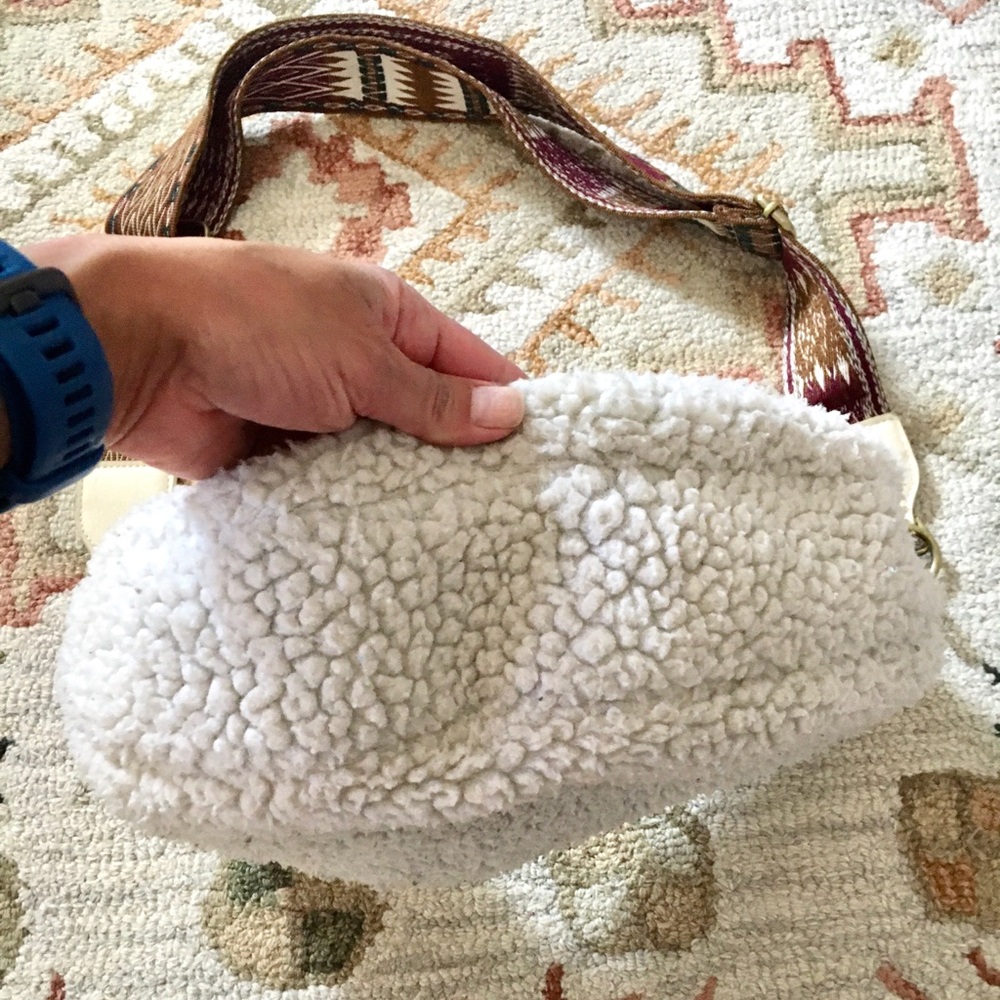 Anthropologie Teddy Bear Boho purse - Picture 3 of 13